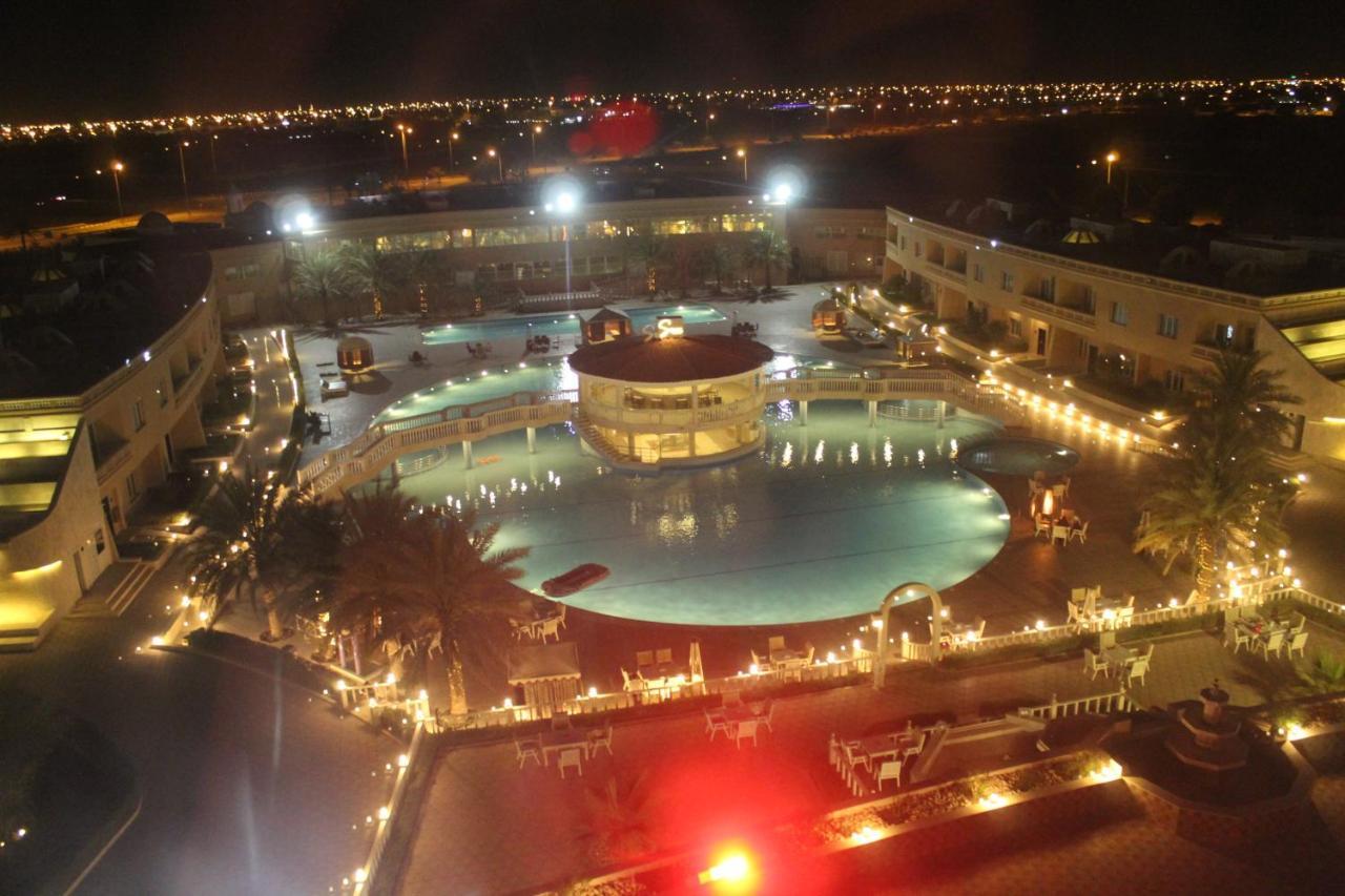 Al Salam Grand Hotel & Resort Al Buraimi Esterno foto