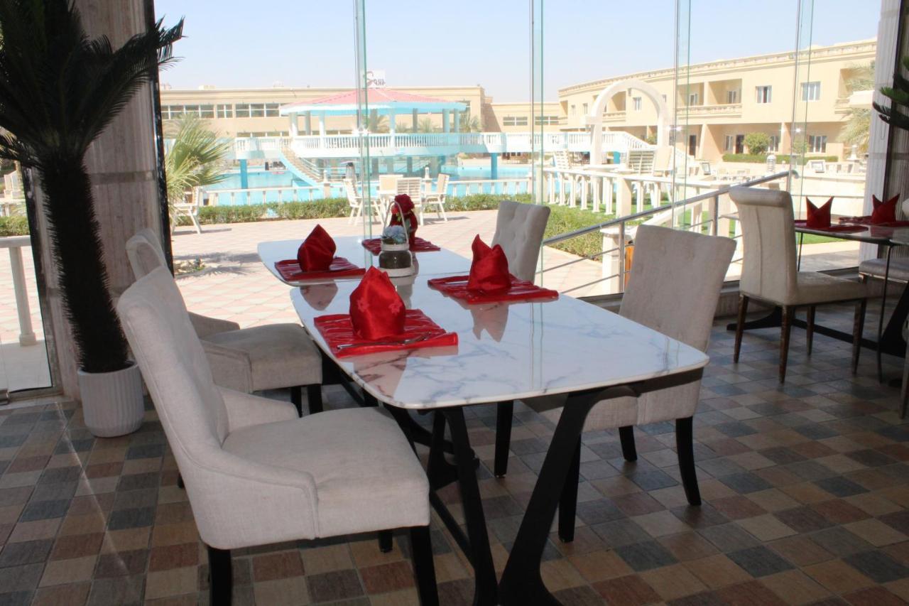 Al Salam Grand Hotel & Resort Al Buraimi Esterno foto