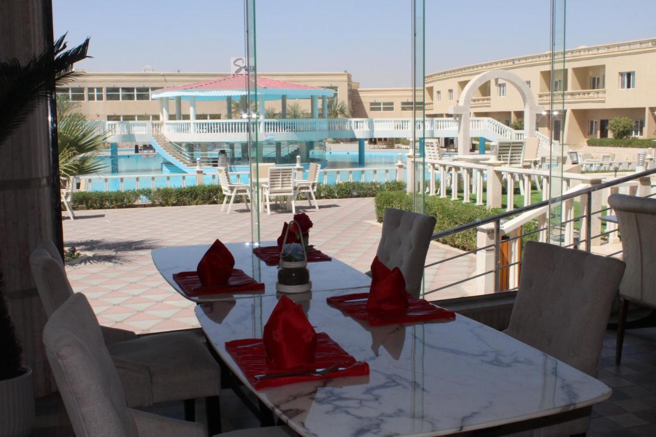 Al Salam Grand Hotel & Resort Al Buraimi Esterno foto